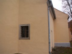 pohled zezadu zleva