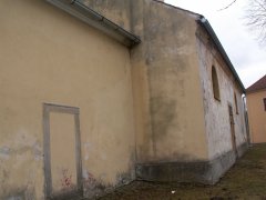 pohled zezadu zleva