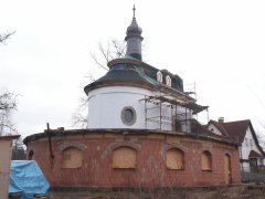 pohled zezadu zleva