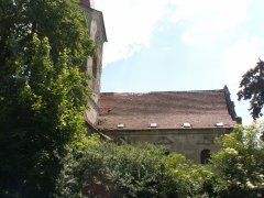 pohled zleva