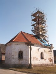 pohled zezadu zleva