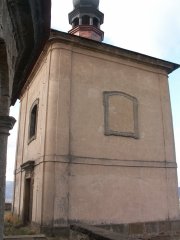 pohled zezadu zprava