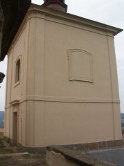 pohled zezadu zprava