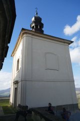 pohled zezadu zprava