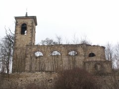 pohled zprava