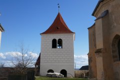 pohled zprava