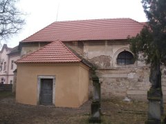 opravený přístavek kostela