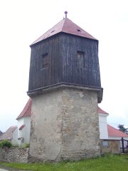 pohled zezadu zleva