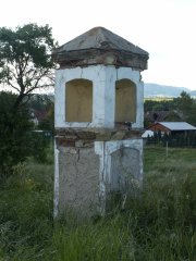 pohled zezadu zleva