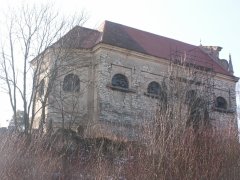 pohled zezadu zleva