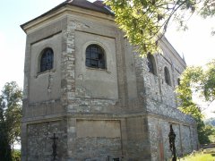 pohled zezadu zleva