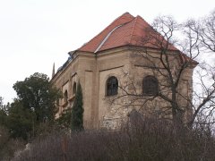 pohled zezadu zprava
