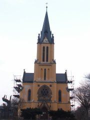 průčelí kostela
