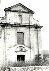 průčelí kostela
