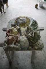 reliéf v restaurátorské dílně