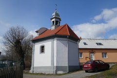 pohled zezadu zprava