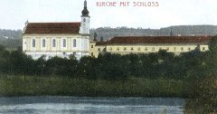 dobová pohlednice s motivem kostela