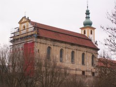 pohled zepředu zprava