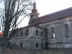 pohled na zadní část zleva