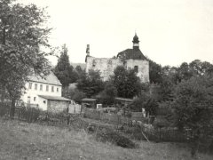 starší foto kostela