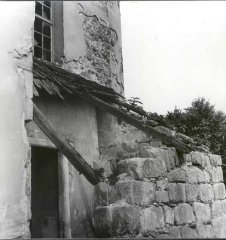 vchod do kostela