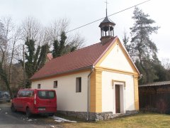 pohled zepředu zleva - opravený sanktusník