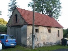 pohled zezadu zleva