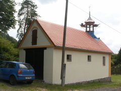 pohled zezadu zleva
