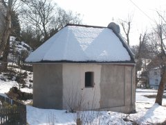 pohled zezadu zleva