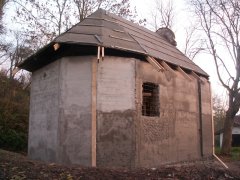 pohled zezadu zleva