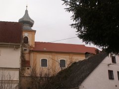 pohled zprava
