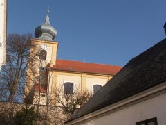 pohled na přední část zprava
