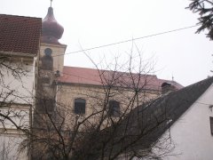 pohled zprava