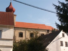 pohled zprava