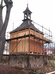 pohled zezadu zleva