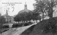 dobová pohlednice městyse s kostelem