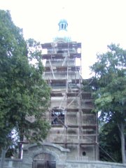 průčelí kostela