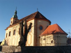 pohled zezadu zprava