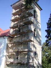 pohled zezadu zprava