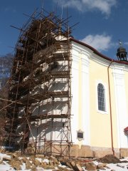 pohled zepředu zprava