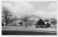 celkový pohled na ves s kostelem