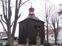 pohled zezadu zleva