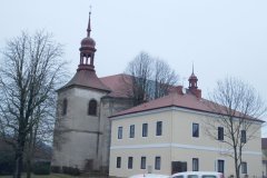 pohled zepředu zprava