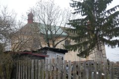 pohled zezadu zleva