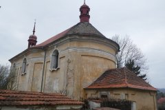 pohled zezadu zprava