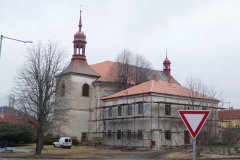 pohled zepředu zprava