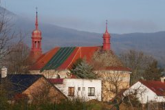 pohled zezadu zprava