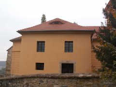 pohled na levou zadní část