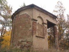 pohled zezadu zleva