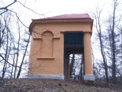 pohled zleva